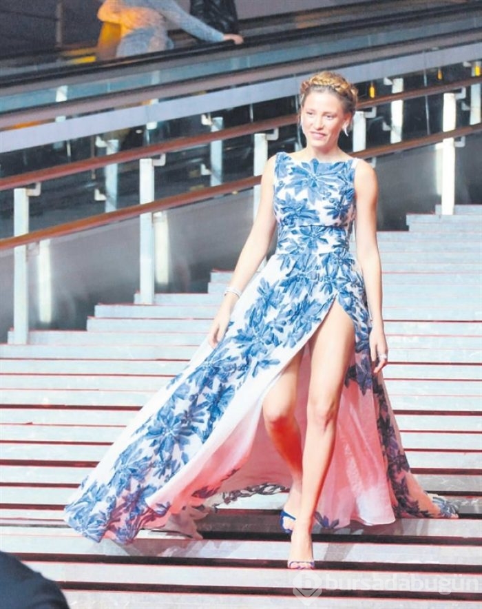 Serenay Sarıkaya: Öpüşürüm sevişmem