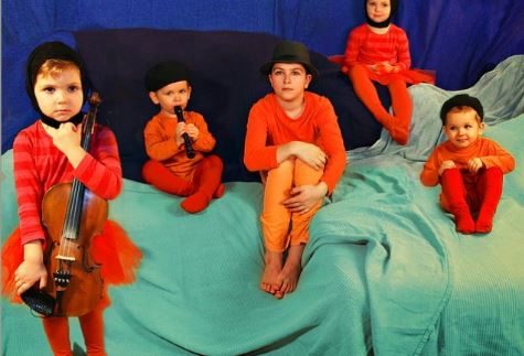Çocuğuyla ünlü tabloları canlandıran annenin sevimli çalışmaları