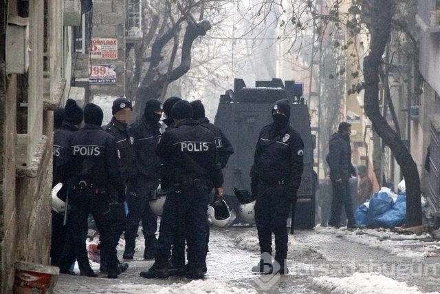 DAEŞ'ten kuryesine bombalı çanta testi