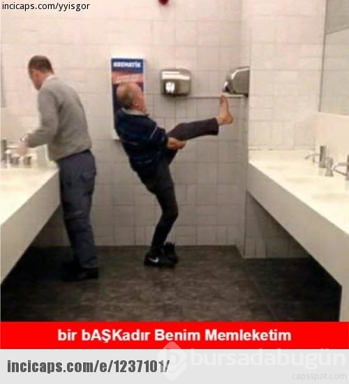 Ayağını kurutan dayı capsleri