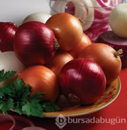 Mor soğanı sütle karıştırınca bakın neye iyi geliyor	
