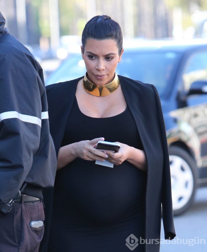 Kim Kardashian doğum kilolarını artık gizlemiyor	
