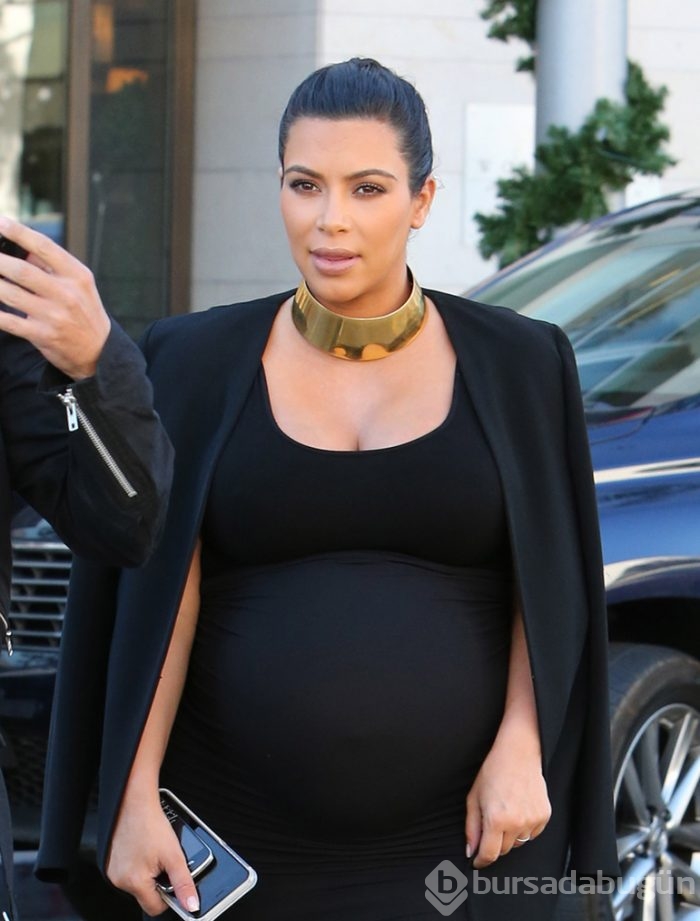 Kim Kardashian doğum kilolarını artık gizlemiyor	
