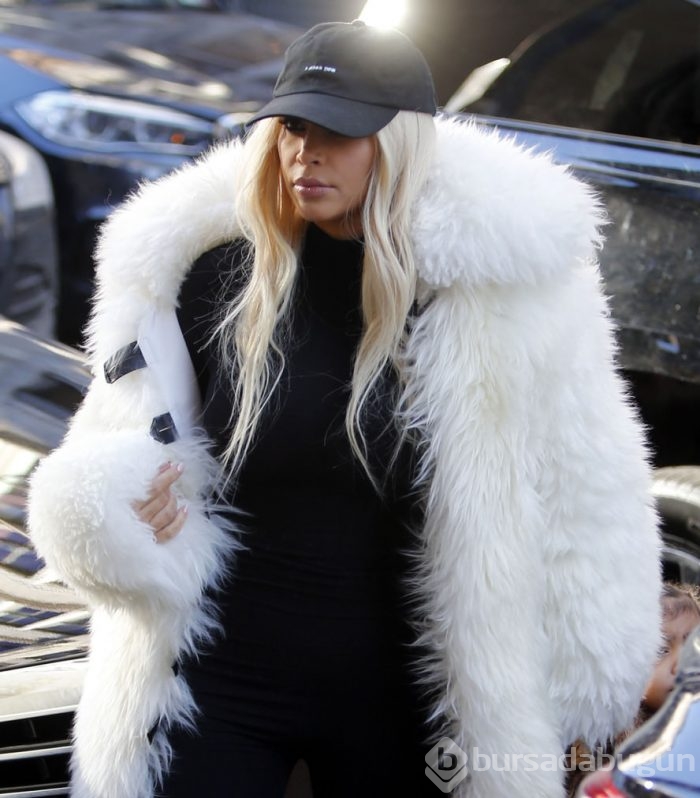Kim Kardashian doğum kilolarını artık gizlemiyor	

