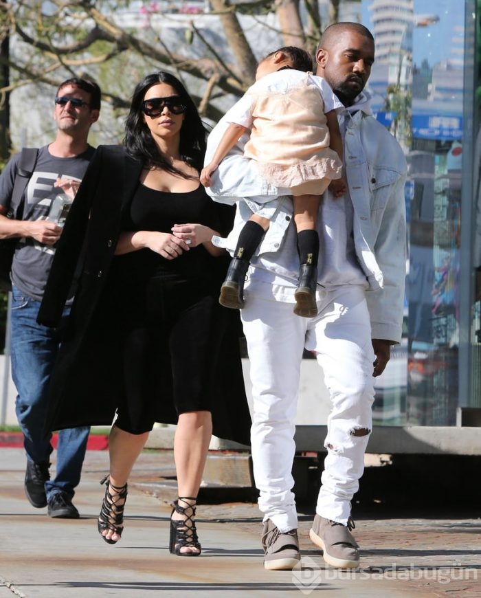 Kim Kardashian doğum kilolarını artık gizlemiyor	
