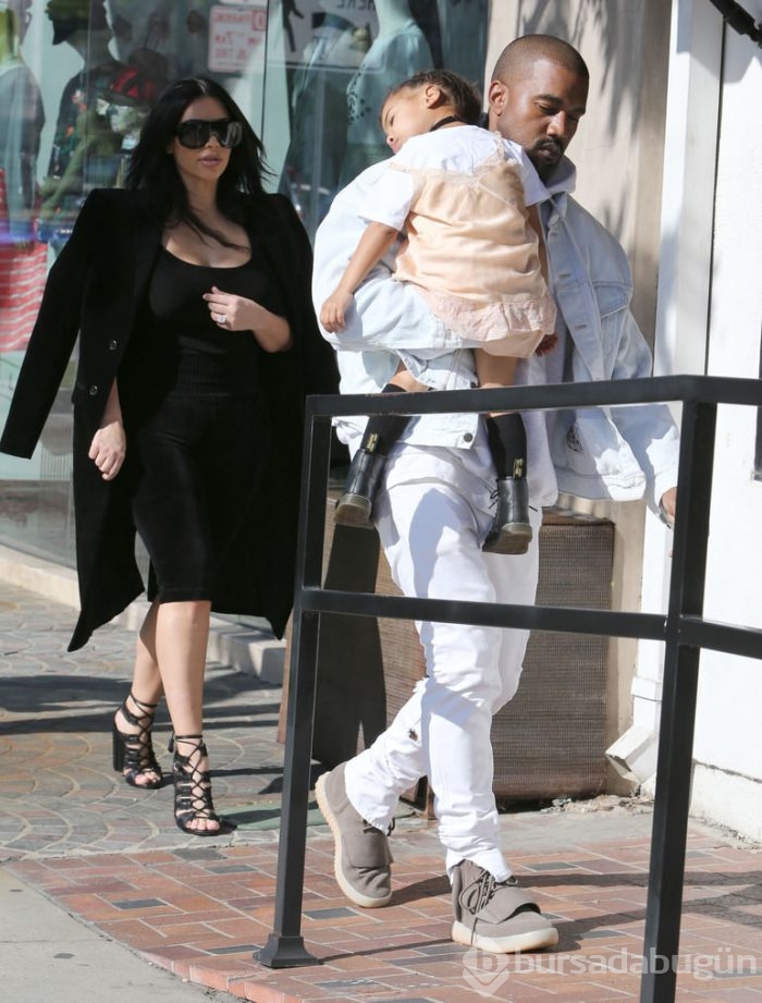 Kim Kardashian doğum kilolarını artık gizlemiyor	

