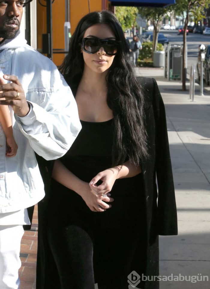 Kim Kardashian doğum kilolarını artık gizlemiyor	
