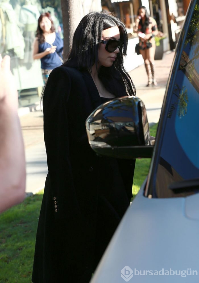 Kim Kardashian doğum kilolarını artık gizlemiyor	
