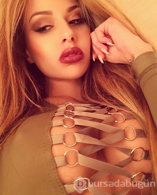 Yerli Kardashian kapak güzeli oldu!