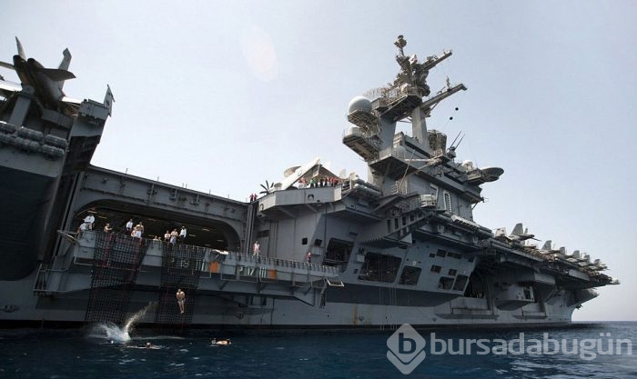 Amerikan askerleri için yüzme vakti!
