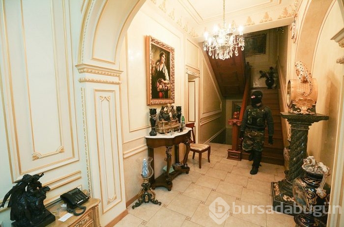 Başsavcının milyon dolarlık evi