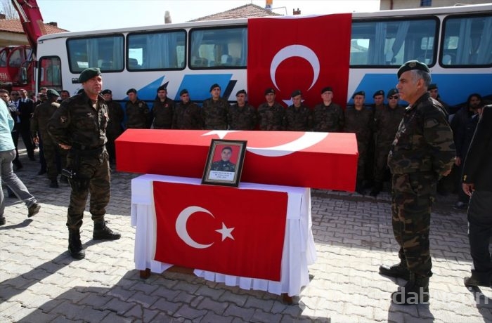 Şehitlerimizi uğurluyoruz