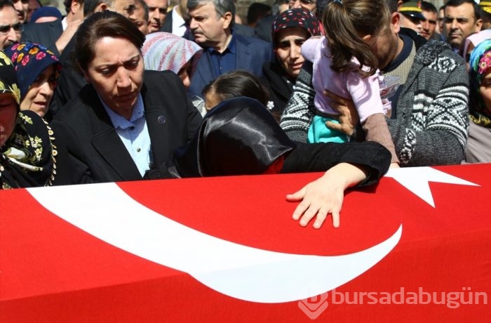 Şehitlerimizi uğurluyoruz