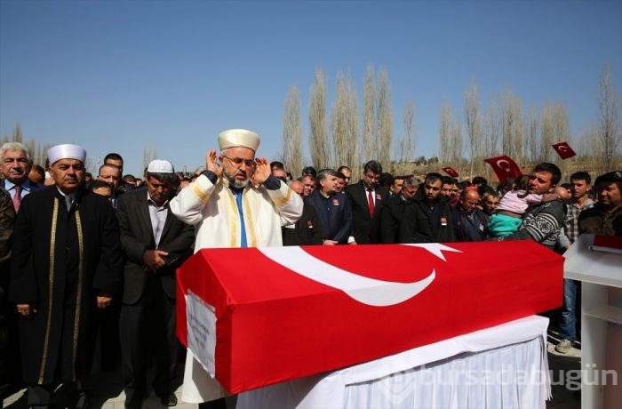 Şehitlerimizi uğurluyoruz