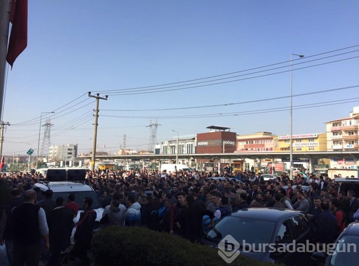 Bursa Renault'ta işçi kıyımı yapıldı, emekçiler kenetlendi