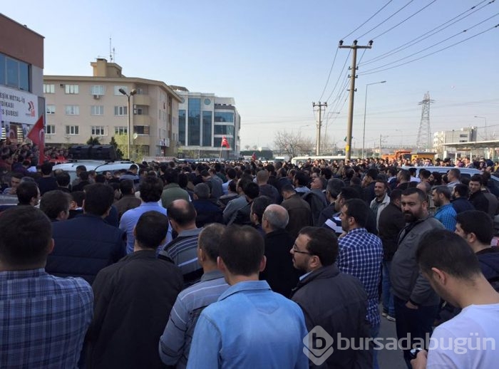 Bursa Renault'ta işçi kıyımı yapıldı, emekçiler kenetlendi