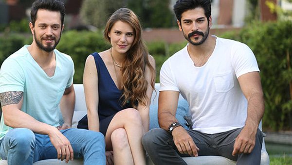 Aslı Enver'den şok karar