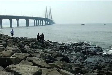 Mumbai'de selfie yasağı getirildi