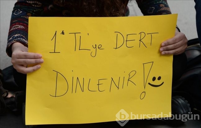 1 lira'ya sokakta dert dinliyorlar