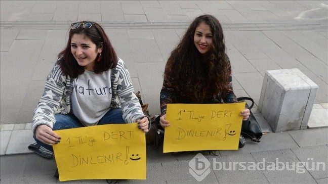 1 lira'ya sokakta dert dinliyorlar
