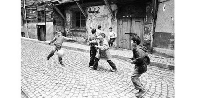 90'ların mahalle maçı kuralları