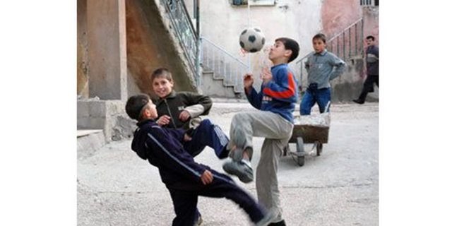 90'ların mahalle maçı kuralları