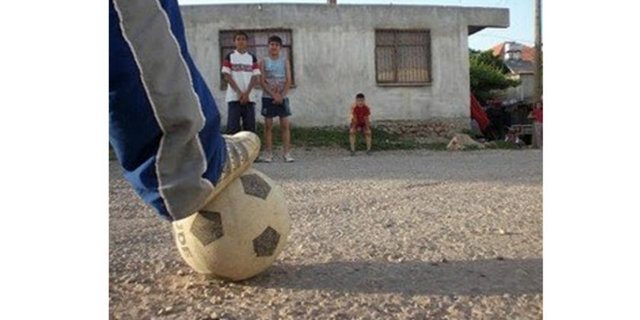 90'ların mahalle maçı kuralları