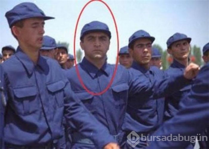 Ünlü isimlerin askerlik fotoğrafları