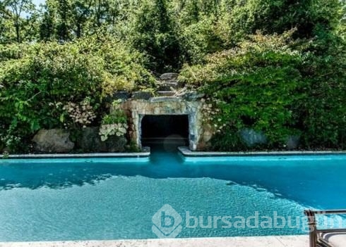 Ünlü şarkıcının malikanesi huzurevi olacak