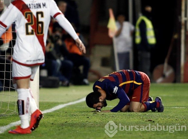 Arda Turan Barcelona'daki ilk golünü attı