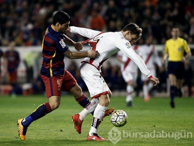 Arda Turan Barcelona'daki ilk golünü attı