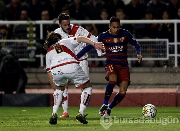 Arda Turan Barcelona'daki ilk golünü attı