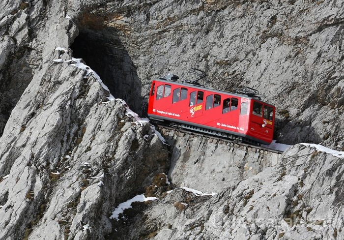 Dünyanın zirvesine giden tren