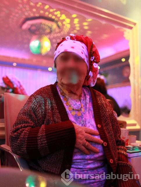 Genelevde çalışan annenin genç kızlara mesajı