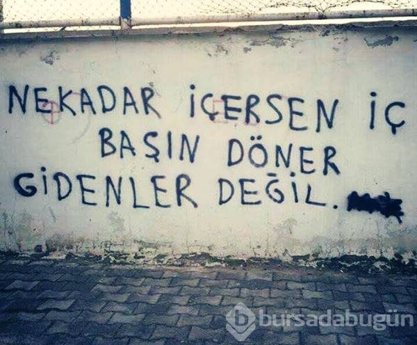 Sadece yalnızların anlayacağı 32 yürek yakan duvar yazısı