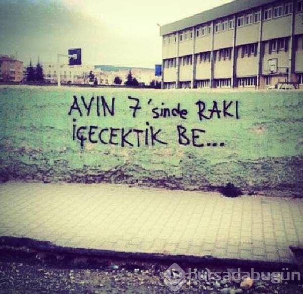Sadece yalnızların anlayacağı 32 yürek yakan duvar yazısı