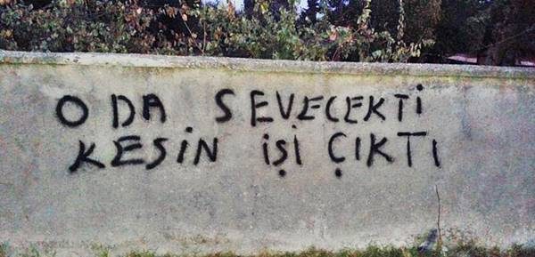 Sadece yalnızların anlayacağı 32 yürek yakan duvar yazısı
