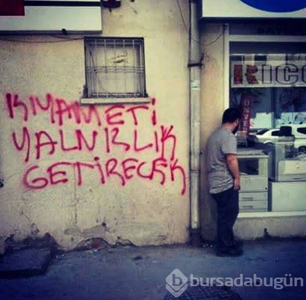 Sadece yalnızların anlayacağı 32 yürek yakan duvar yazısı