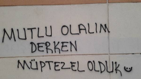 Sadece yalnızların anlayacağı 32 yürek yakan duvar yazısı