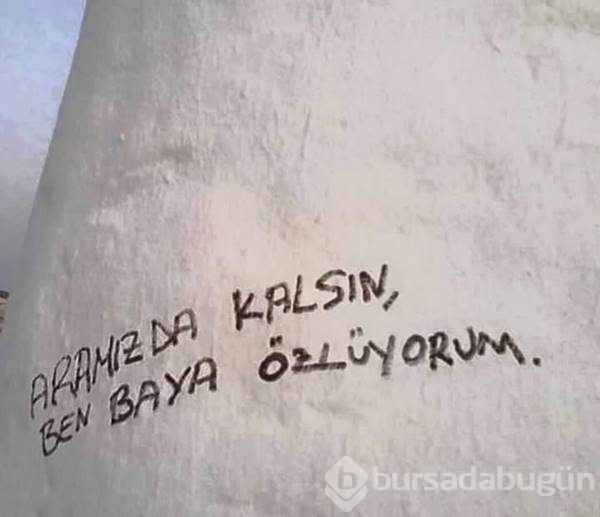 Sadece yalnızların anlayacağı 32 yürek yakan duvar yazısı