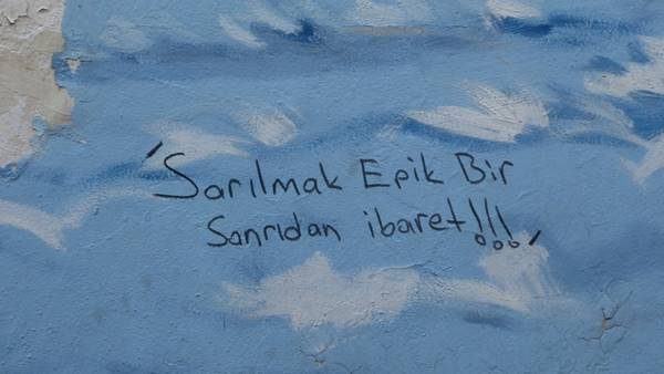 Sadece yalnızların anlayacağı 32 yürek yakan duvar yazısı