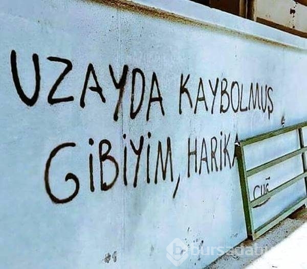 Sadece yalnızların anlayacağı 32 yürek yakan duvar yazısı