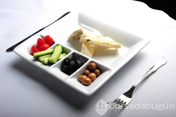 Menüye daha bakmadan yüklü bir hesap ödeyeceğinizin 13 işareti