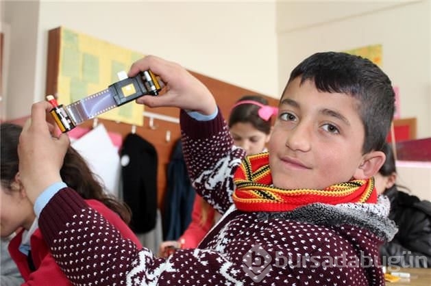 İğne deliğinden dünya