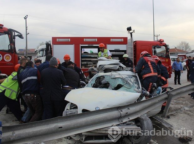 Sakarya'da trafik kazası: 2 ölü, 1 yaralı