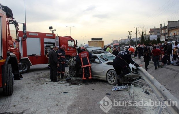 Sakarya'da trafik kazası: 2 ölü, 1 yaralı