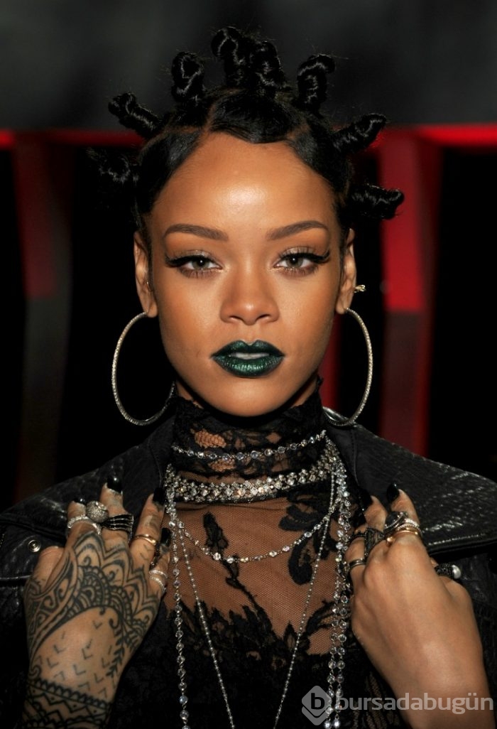 Rihanna'nın saç stili değişimleri