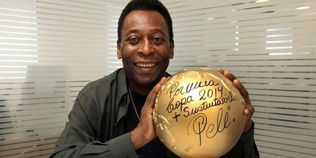 Pele'nin eşyaları açık artırmaya çıkarılıyor
