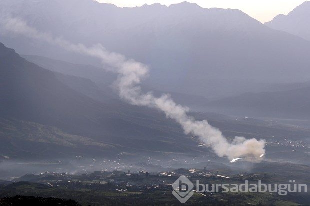 Derecik'te obüsler Balkaya Dağları'nda PKK hedeflerini vurdu