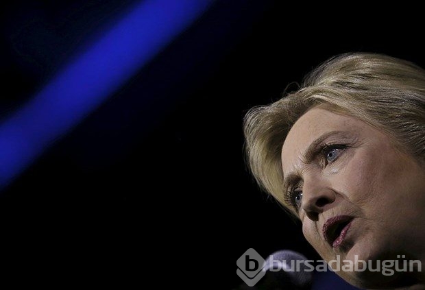Clinton ve Sanders, Trump'ı hedef aldı